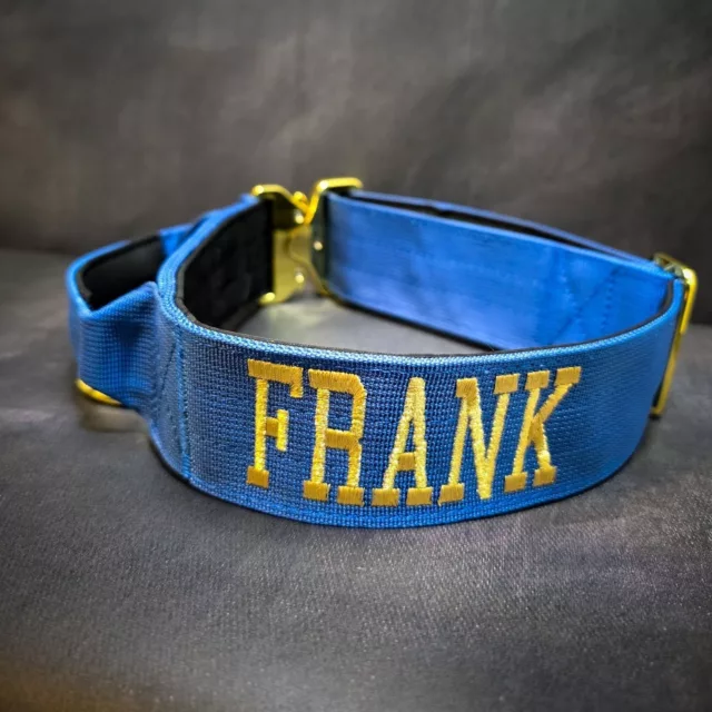 Frank⁠
➖Font: Varsity⁠
➖Colour: Metallic Gold⁠
➖Collar: 5cm Ocean Blue Gold Series⁠
⁠
⚜️ Regal Dog - The Luxury Dog Brand ⚜️⁠
⁠
🛒 Shop Now: REGALDOG.CO.UK⁠
⁠
➡️ #RegalDog⁠ #MyRegalDog⁠
#LuxuryDogCollars #DogCollars #DogChains #DogAccessories #LuxuryDog #DogDad #DogMum #DogLover #Puppers #DogMom #Instadog #IGDogs #Puppies #PuppyLove #UKDogs #embroidery #customdogcollars #Personalised #RegalDogPersonalised