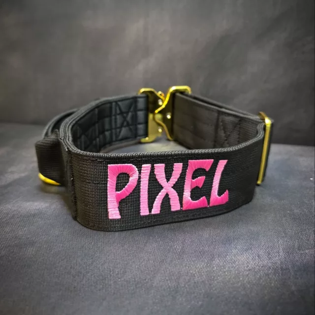 Pixel⁠
➖Font: Hobo⁠
➖Colour: Pink⁠
➖Collar: 5cm Black Gold Series⁠
⁠
⚜️ Regal Dog - The Luxury Dog Brand ⚜️⁠
⁠
🛒 Shop Now: REGALDOG.CO.UK⁠
⁠
➡️ #RegalDog⁠ #MyRegalDog⁠
#LuxuryDogCollars #DogCollars #DogChains #DogAccessories #LuxuryDog #DogDad #DogMum #DogLover #Puppers #DogMom #Instadog #IGDogs #Puppies #PuppyLove #UKDogs #embroidery #customdogcollars #Personalised #RegalDogPersonalised